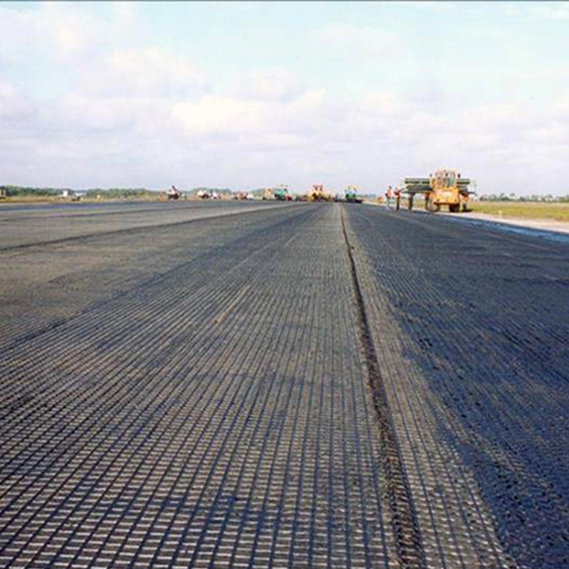 La cuesta del suelo de la fábrica ISO empareda rejilla negra de la grava de Geogrid 50-50kn del poliéster de alta resistencia del refuerzo