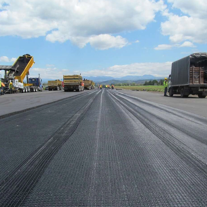 La cuesta del suelo de la fábrica ISO empareda rejilla negra de la grava de Geogrid 50-50kn del poliéster de alta resistencia del refuerzo