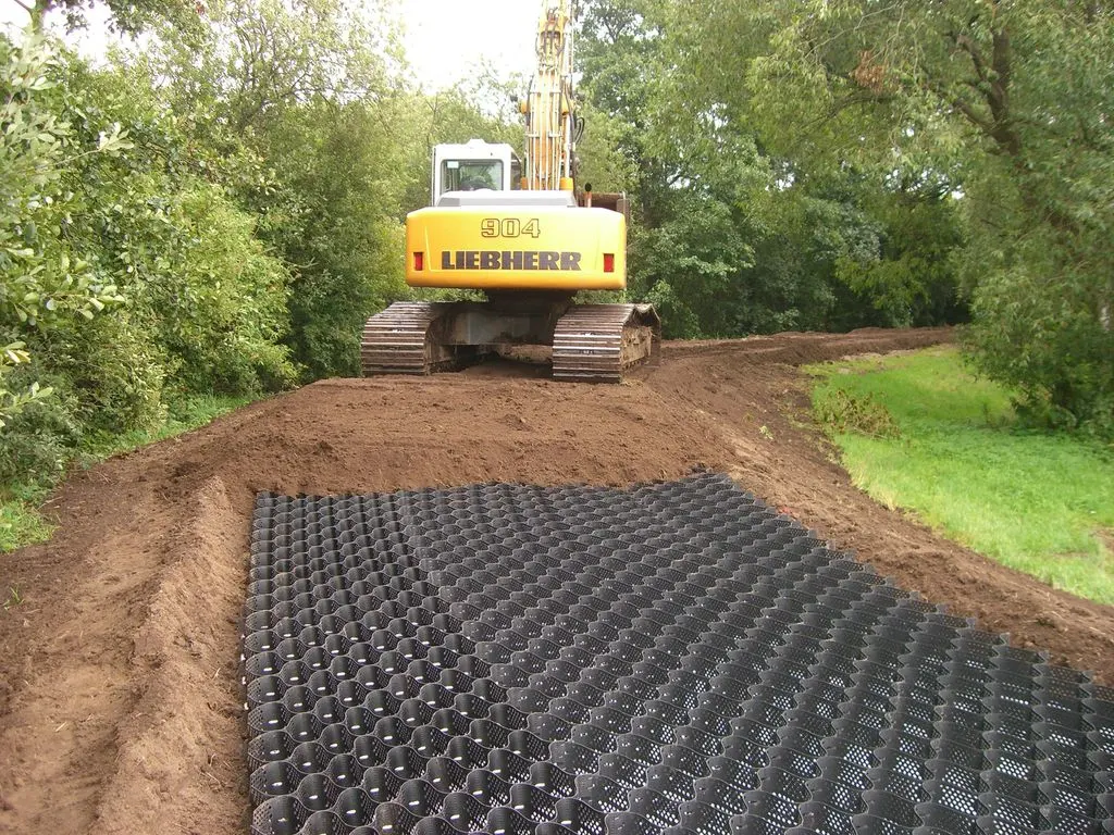 Sistema de material de rejilla de grava de HDPE Geocella texturizada de entrada para el refuerzo de carreteras Pavimentación de redes de hierba 7