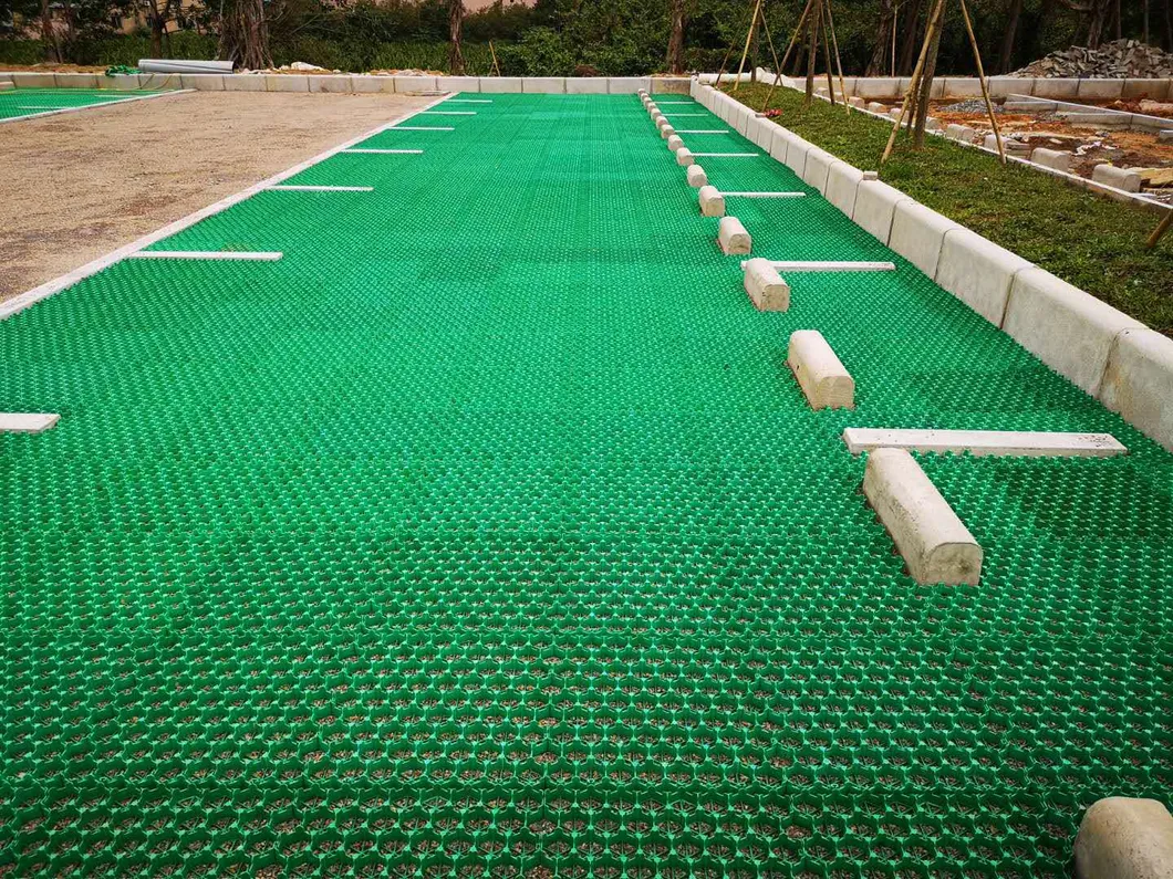 Rejilla de estabilizador de césped de plástico HDPE para estacionamiento Techo exterior Jardín pavimentadores permeables interconectados 0