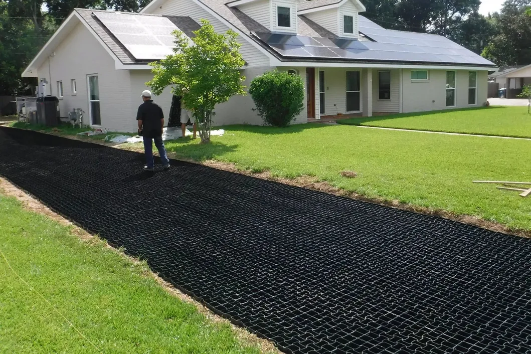 Rejilla de estabilizador de césped de plástico HDPE para estacionamiento Techo exterior Jardín pavimentadores permeables interconectados 11