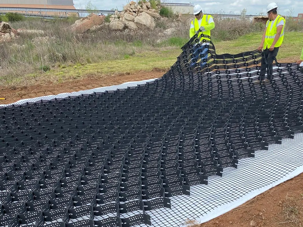 Carretera de acoplamiento de geocell de acoplamiento negro HDPE para carreteras estabilizador de grava pared de apoyo 8