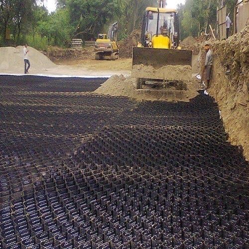 Celular Geo de plástico HDPE de alta resistencia de arena amarilla 100-445 para la estabilidad de la grava