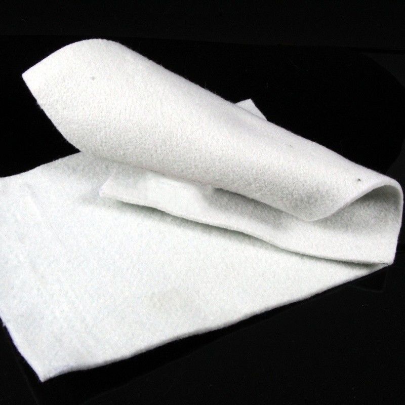 Geotextil Geotextil Geofábrica Resistencia a los rayos UV Poliéster corto / aguja de grapa perforada Geotextil no tejido