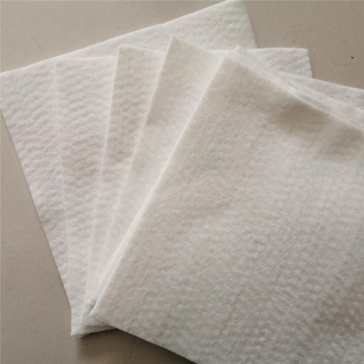 Geotextil Geotextil Geofábrica Resistencia a los rayos UV Poliéster corto / aguja de grapa perforada Geotextil no tejido