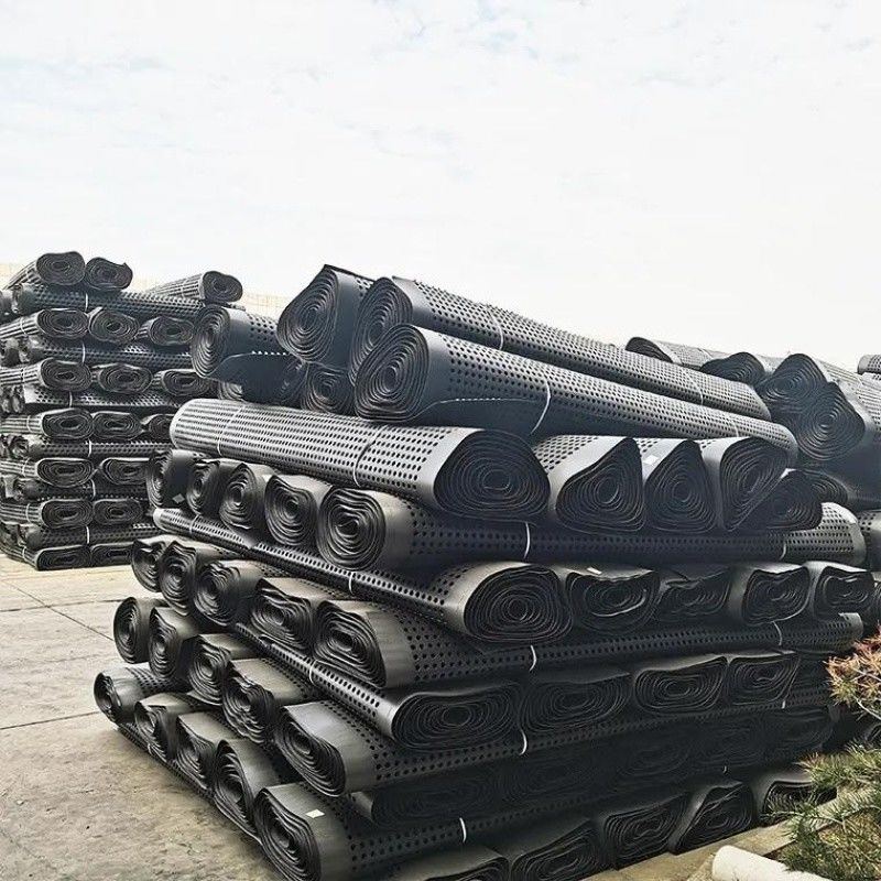 Proyecto de verde de membrana de drenaje con hoyuelos PVC placa de drenaje con hoyuelos perforada trabajo de suelo solución de agua solución de agua