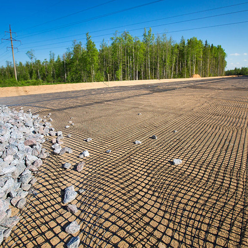 PP Biaxal Geogrid Uniaxial Geogrid Geo Grids Polipropileno Plástico Biaxal Geogrid 15kN 20kN 30kN 40kN 50kN Para el suelo S