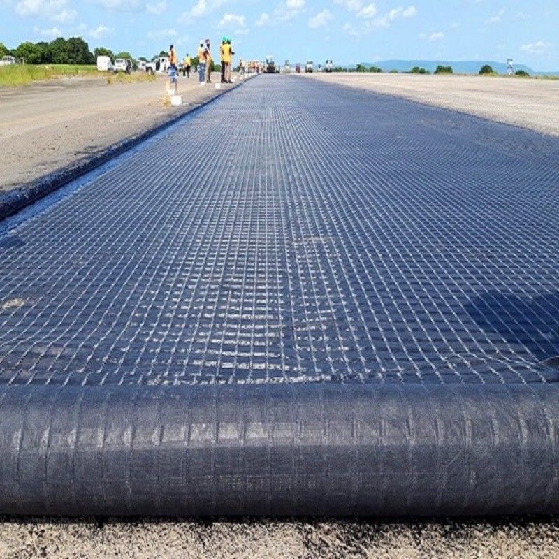 Geogrid de fibra de vidrio para ingeniería civil Tamaño de malla mm 12,5 * 12,5 mm