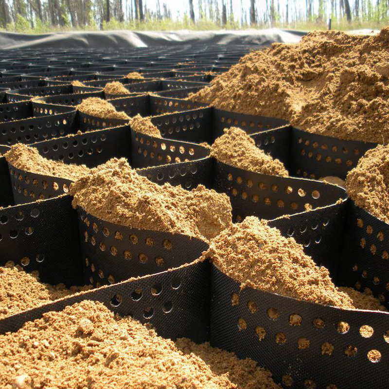 Alta resistencia a la tracción malla de plástico biaxial 30kN/m Negro PP/PET Geogrid para el refuerzo del suelo y la estabilización de la base de la carretera