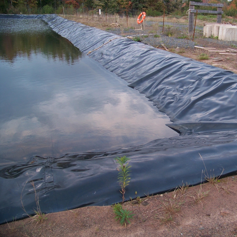Revestimiento de estanque de geomembrana de granja de peces de polietileno para exteriores, revestimiento de contención de HDPE, revestimiento de estanque grande, revestimiento de estanque de geomembrana impermeable
