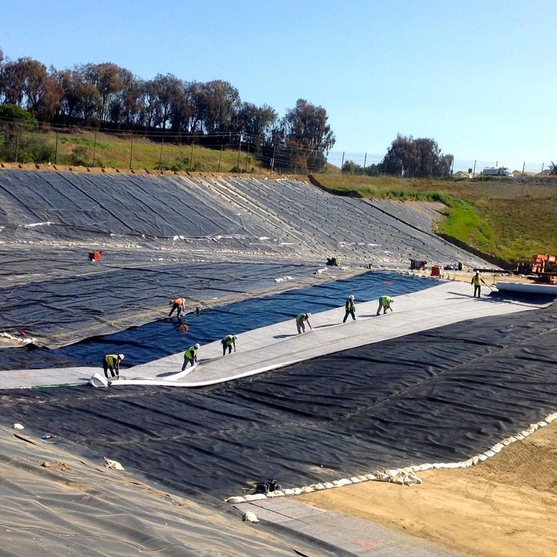 Revestimiento de estanque de geomembrana de granja de peces de polietileno para exteriores, revestimiento de contención de HDPE, revestimiento de estanque grande, revestimiento de estanque de geomembrana impermeable