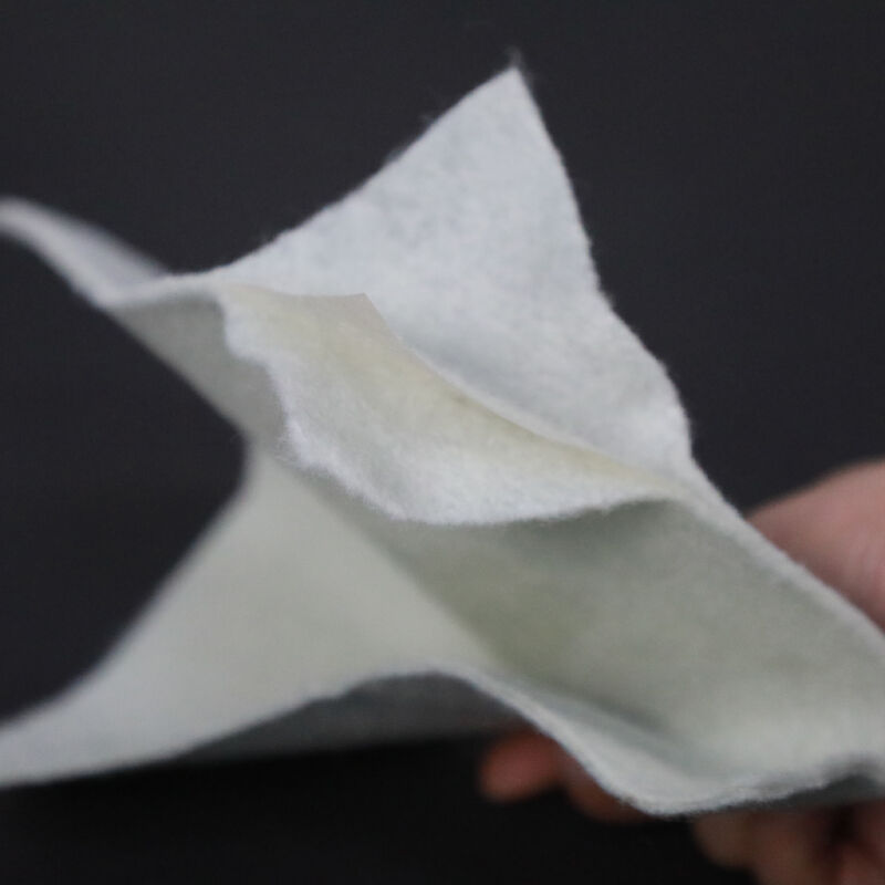 Revestimiento de estanque de geomembrana compuesta de polietileno de alto rendimiento Excelente impermeabilidad en proyectos de conservación del agua