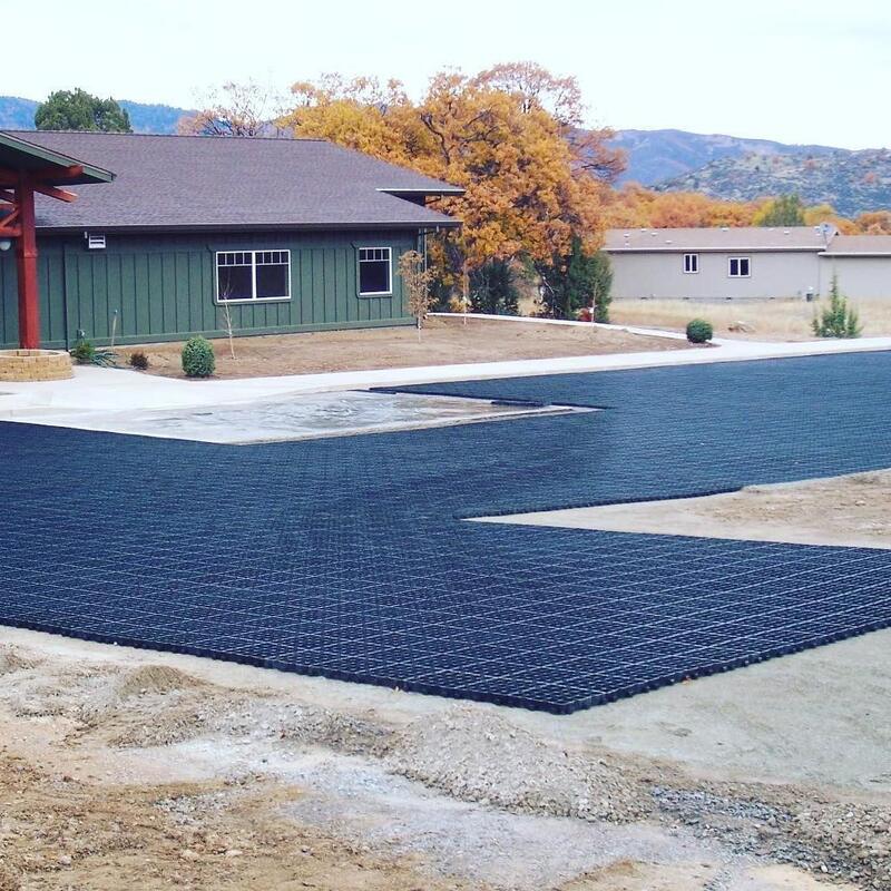 Rejilla de plástico HDPE para césped para estacionamientos de pavimento de césped, control de erosión de taludes, estabilización del suelo, adoquines de grava y paisajismo, rejilla de césped de plástico